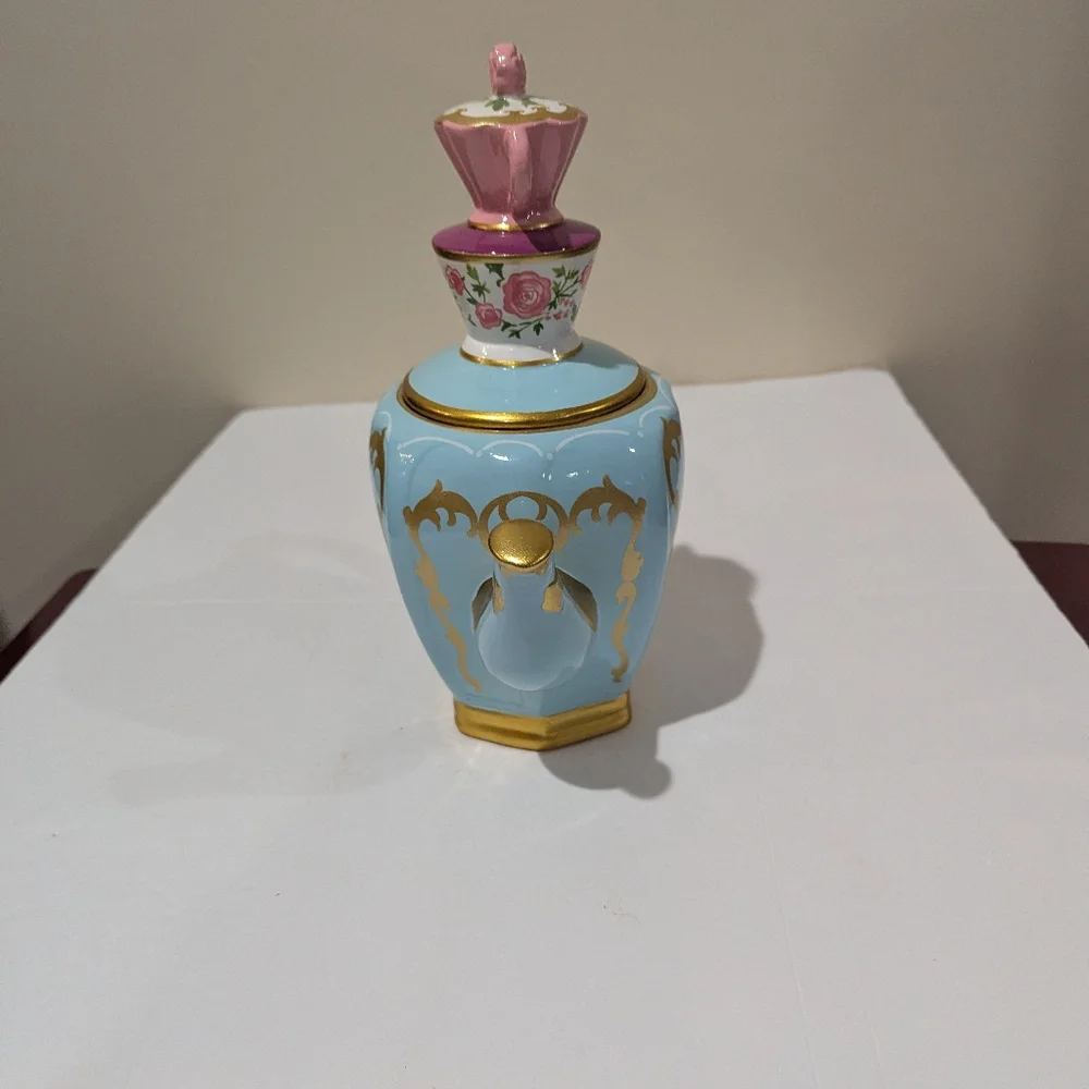 Alice In Wonderland, Elegant Blue and Gold Teapot with Pink Floral Lid 11"X9" - Picture 4 of 13